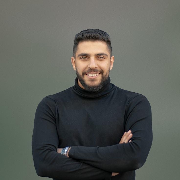 Portrait of Alex Rivera, community mentor and Italian cuisine expert